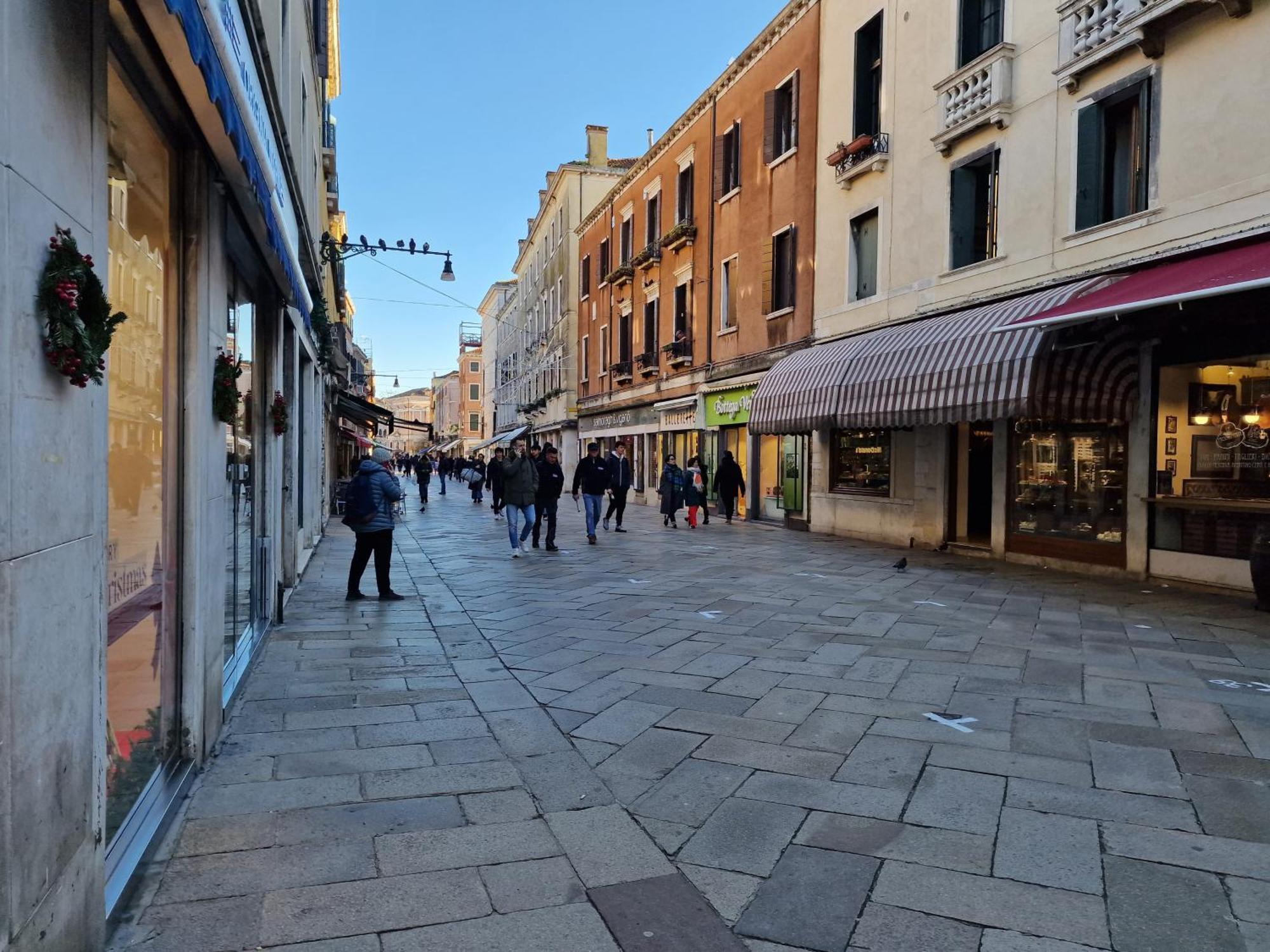 Veneziacentopercento La Forcola Apartment, Next To Rialto Bridge Exterior photo